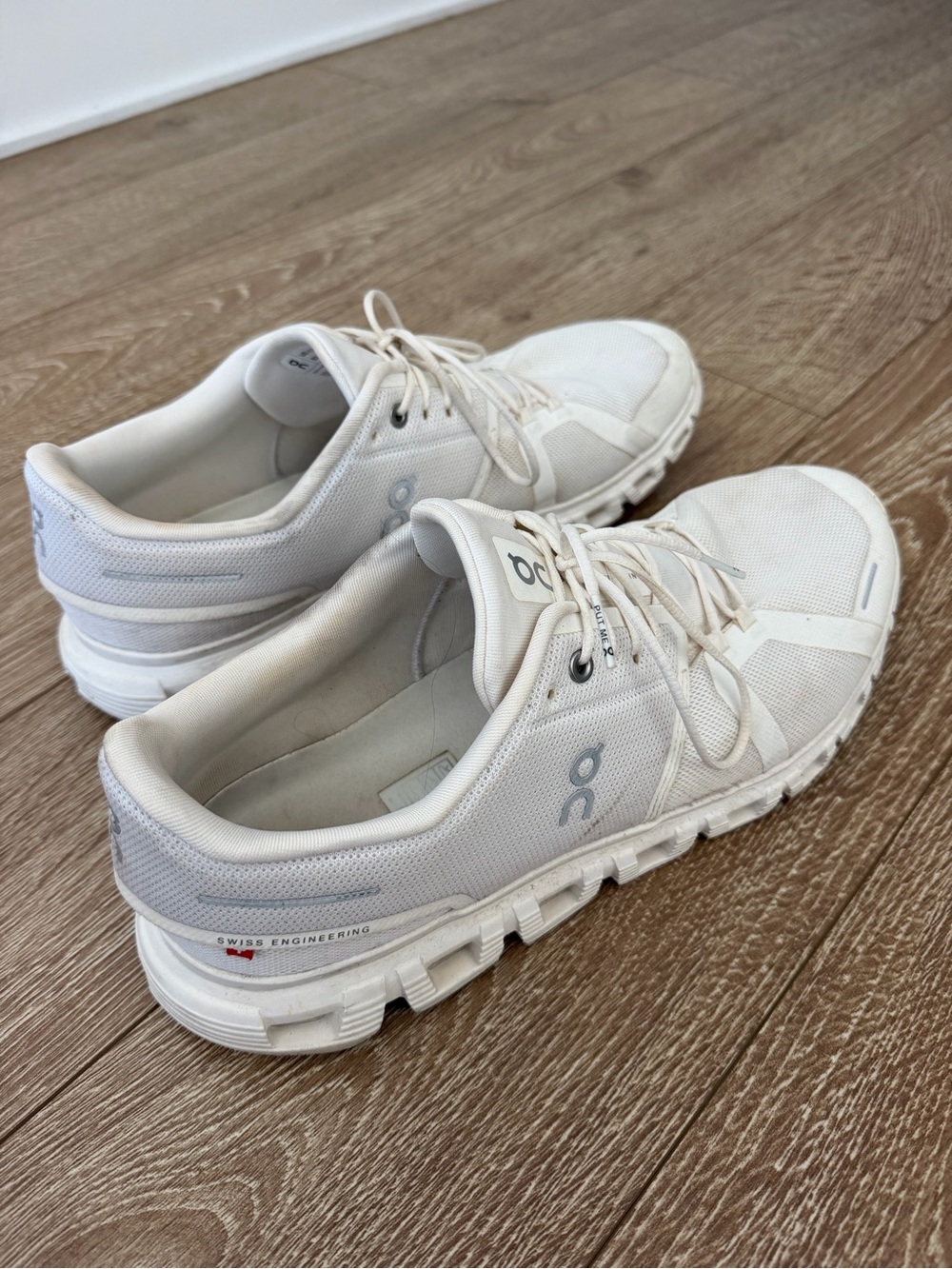 On Running Men’s Cloud 6 White Performance Sneakers